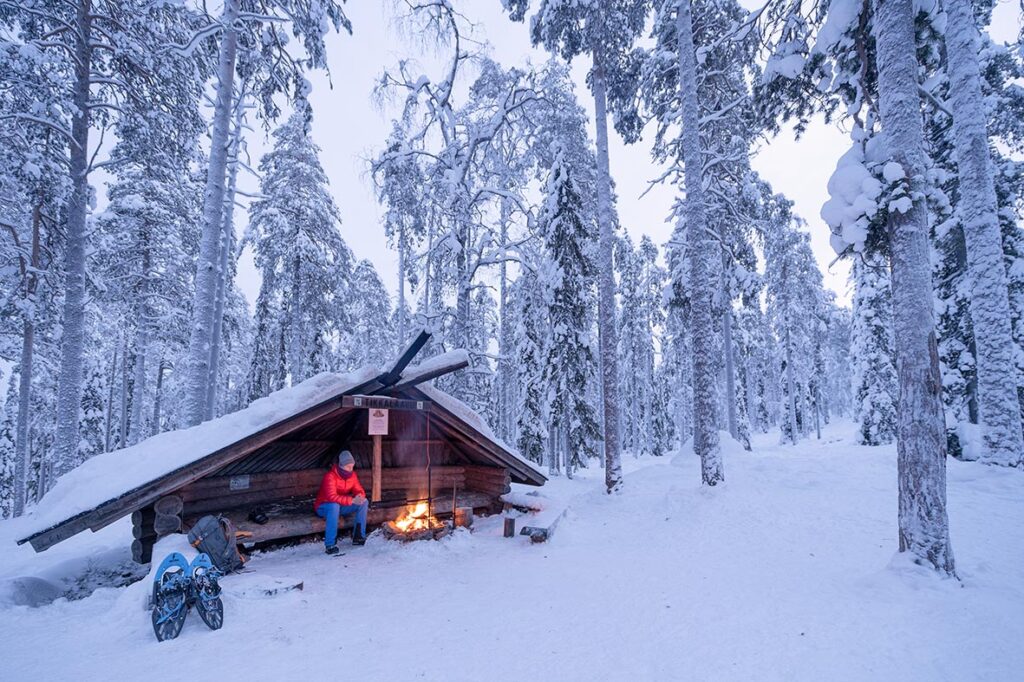 Schneeschuhen-Wanderung in finnisch Lappland